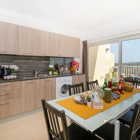 Summer Breeze With Terrace With Panoramic Views - By Getawaysmalta Apartment Mellieħa