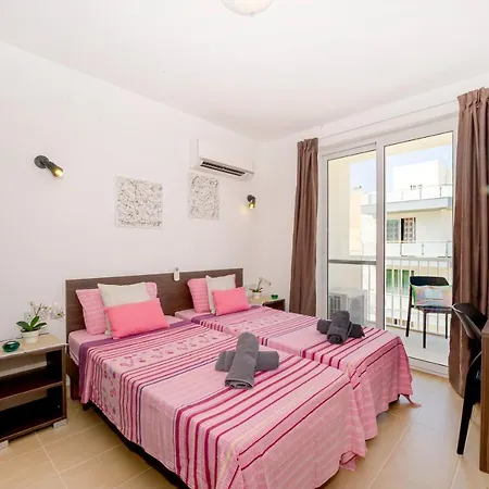 Summer Breeze With Terrace With Panoramic Views - By Getawaysmalta Apartment