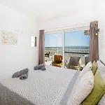Summer Breeze With Terrace With Panoramic Views - By Getawaysmalta Mellieħa