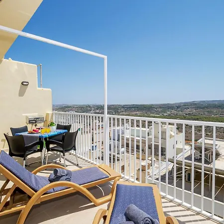Summer Breeze With Terrace With Panoramic Views - By Getawaysmalta Apartament