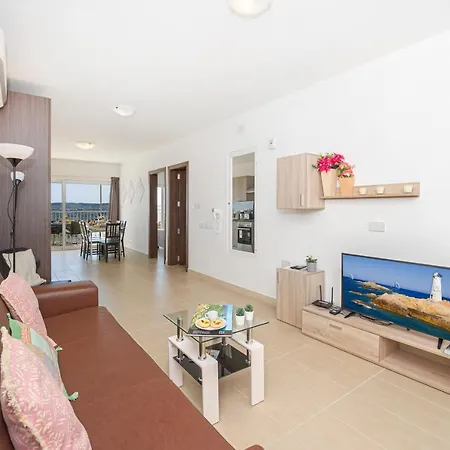 Apartment Summer Breeze With Terrace With Panoramic Views - By Getawaysmalta *