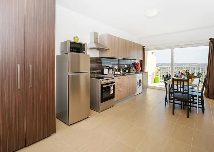 Summer Breeze With Terrace With Panoramic Views - By Getawaysmalta Daire